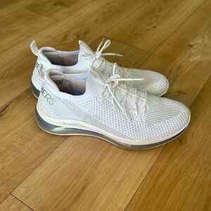 Women’s Skechers